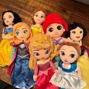 Disney Princess Plush Doll Lot (7) Ariel, Belle, Anna, Snow White, Aurora Toys